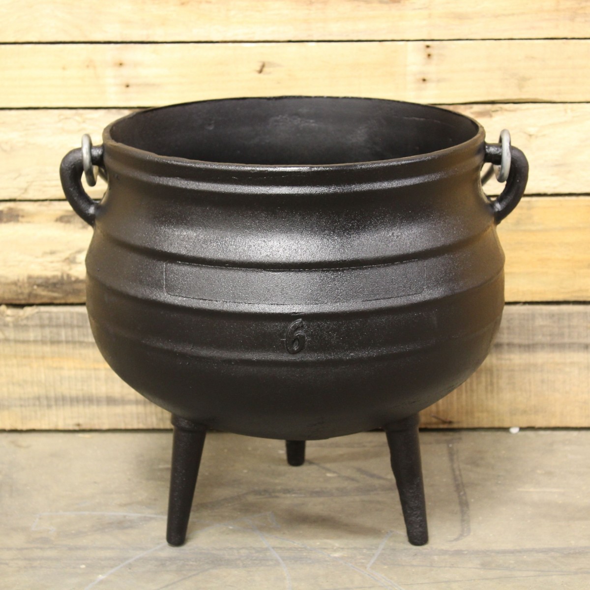 Buy Manufacturer Supply High Quality Three Legs Cast Iron Potjie