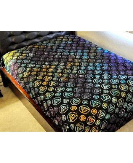Triquetra Night Multicolor Bedspread