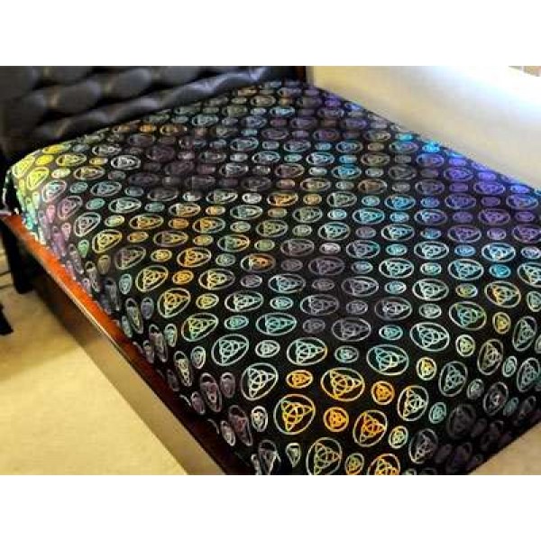 Triquetra Night Multicolor Bedspread