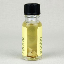 Almond Sandelo Herbal Oil Blend