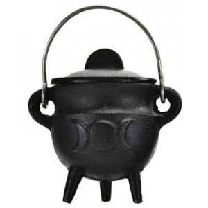 Triple Moon Cast Iron Mini Cauldron with Lid