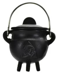 Triquetra Cast Iron Mini Cauldron with Lid